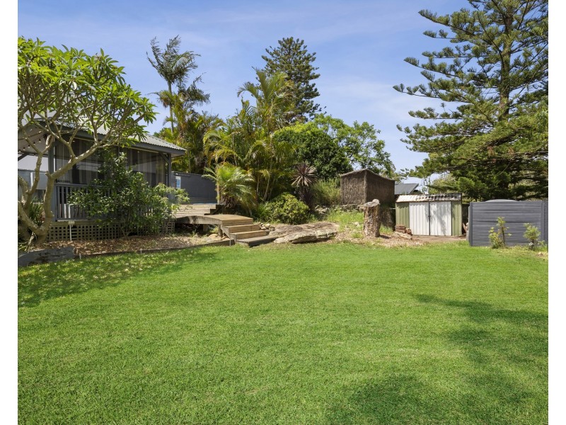13 Iluka Avenue, Elanora Heights NSW 2101