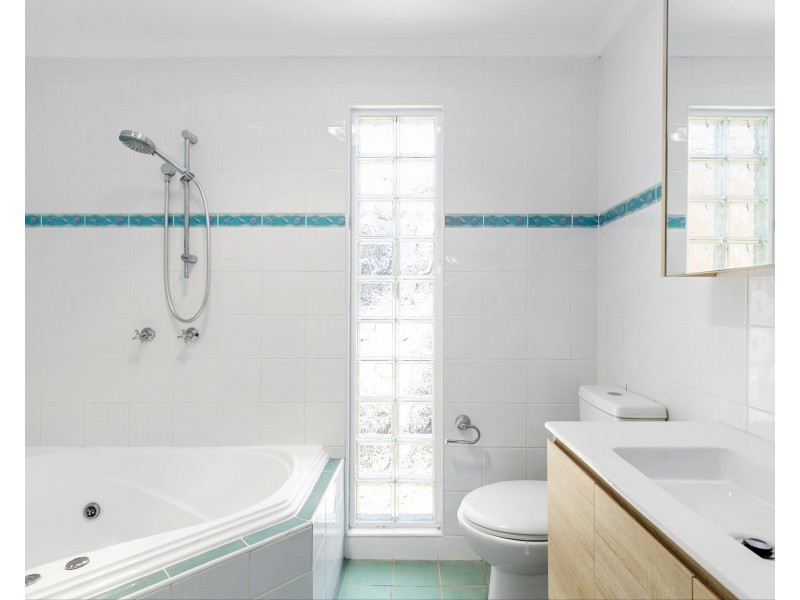 33 Narroy Road, North Narrabeen NSW 2101