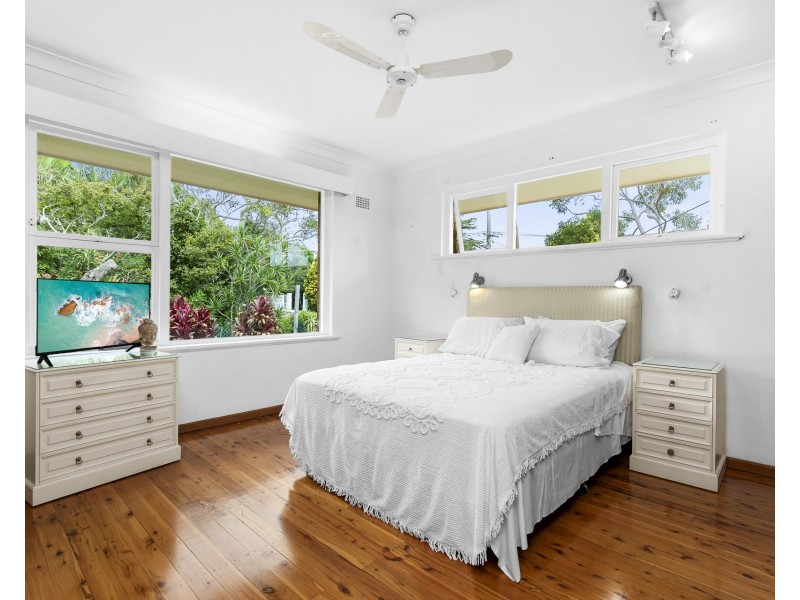 31 Rose Avenue, Wheeler Heights NSW 2097