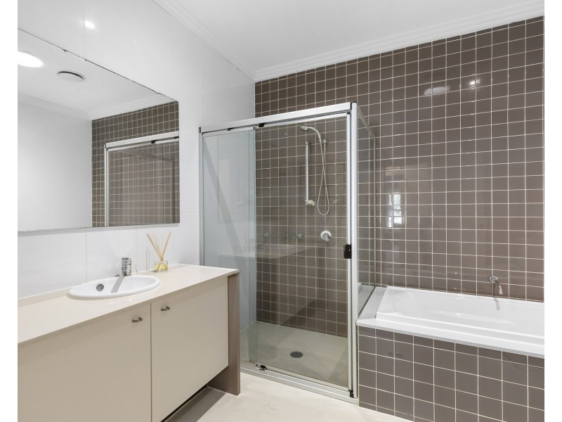 5/23 Angophora Circuit, Warriewood NSW 2102