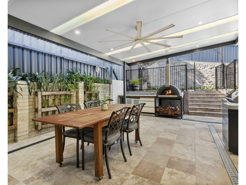 17 Tatiara Crescent, North Narrabeen NSW 2101