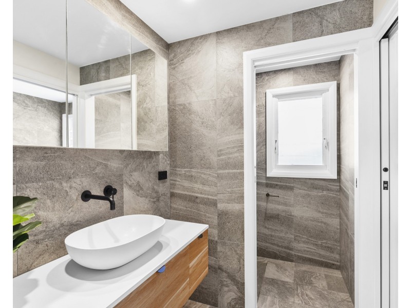 17 Tatiara Crescent, North Narrabeen NSW 2101