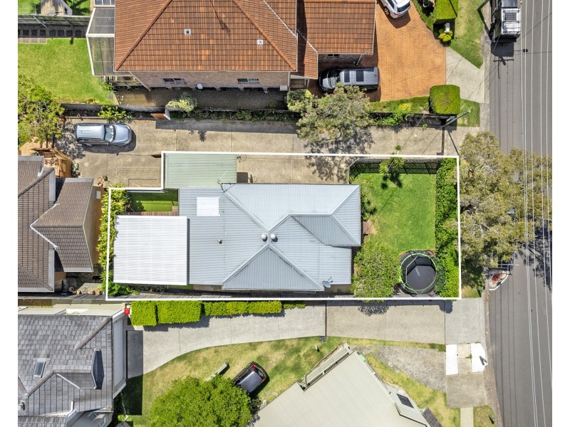 4 Warraba Road, North Narrabeen NSW 2101