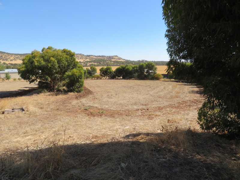 51 Langford Cresent, York WA 6302