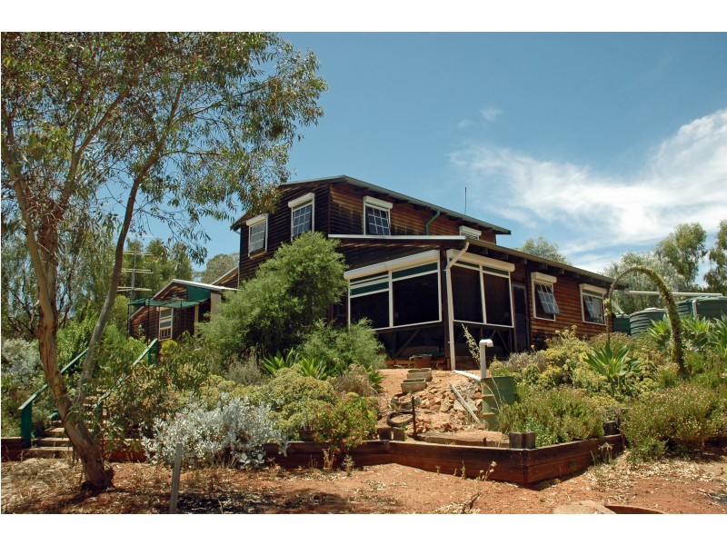 63 Herbert, York WA 6302