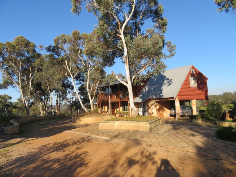 5196 GREAT EASTERN HWY, Clackline WA 6564