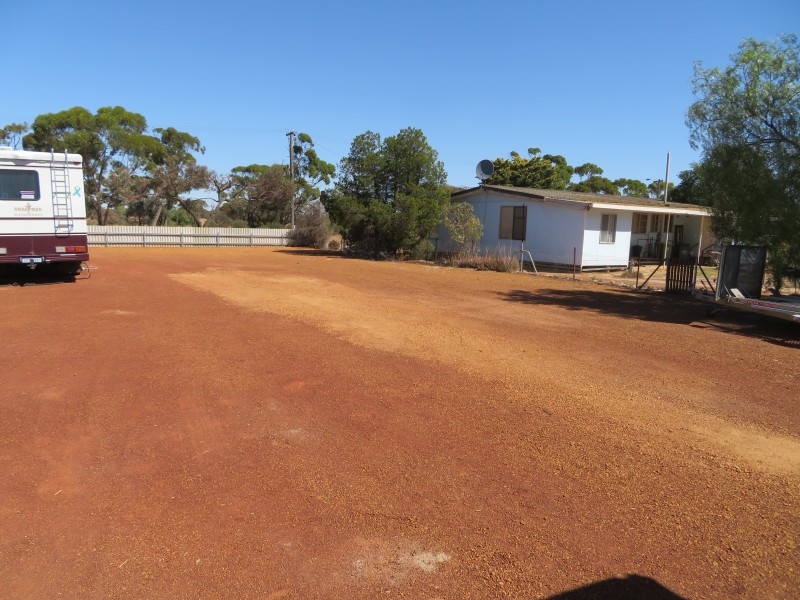 300/45 Glass Street, Trayning WA 6488