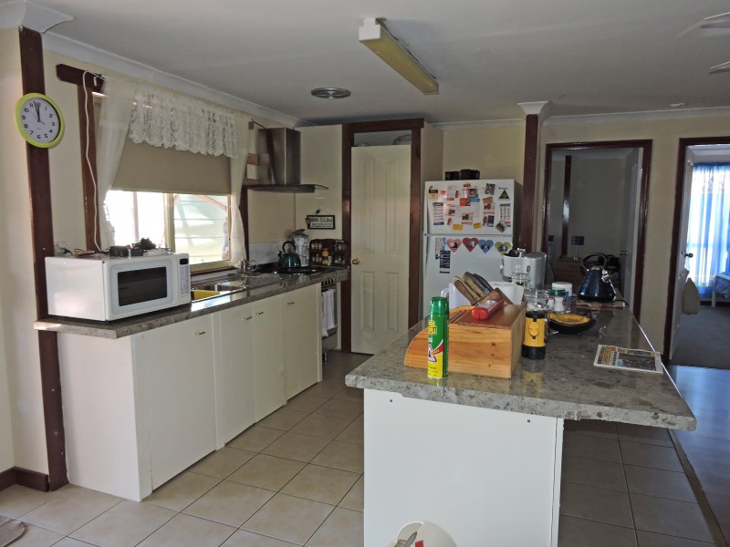 104 GIORGIANA STREET, York WA 6302