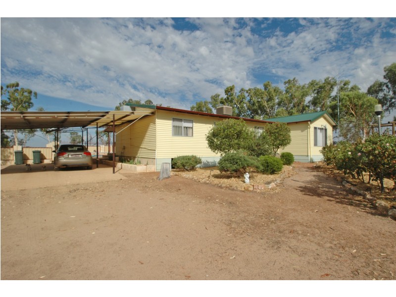 1461 QUELLINGTON ROAD, York WA 6302