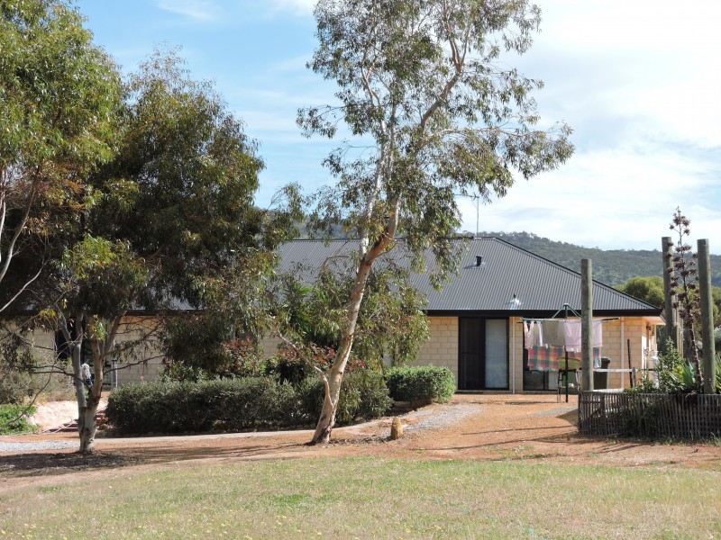 164 NEWCASTLE STREET, York WA 6302