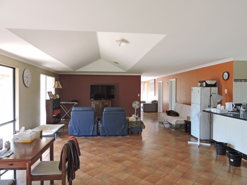 164 NEWCASTLE STREET, York WA 6302