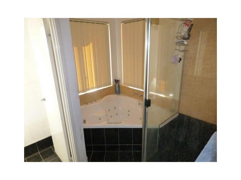 164 NEWCASTLE STREET, York WA 6302