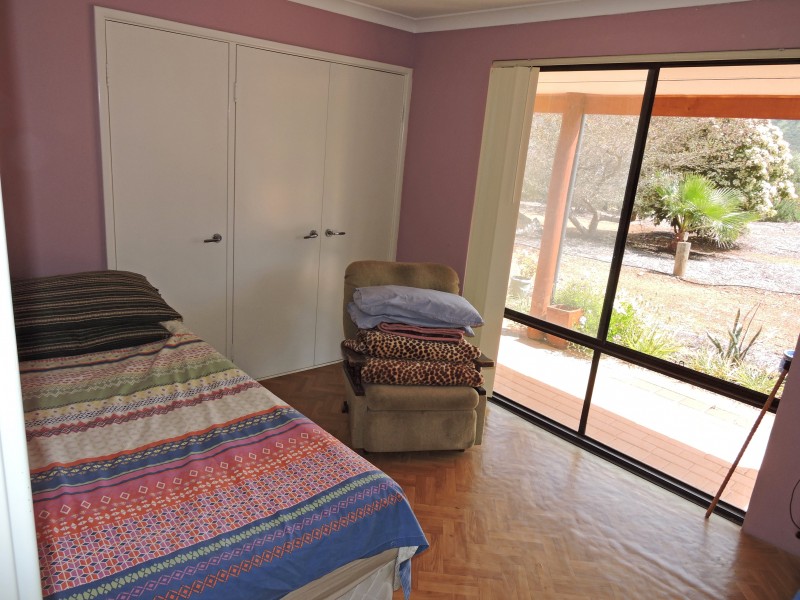 164 NEWCASTLE STREET, York WA 6302