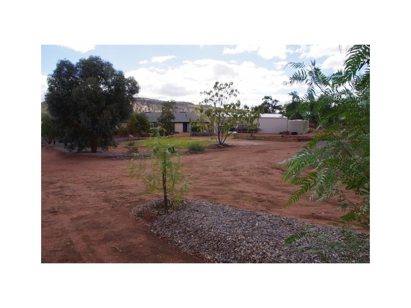 164 NEWCASTLE STREET, York WA 6302