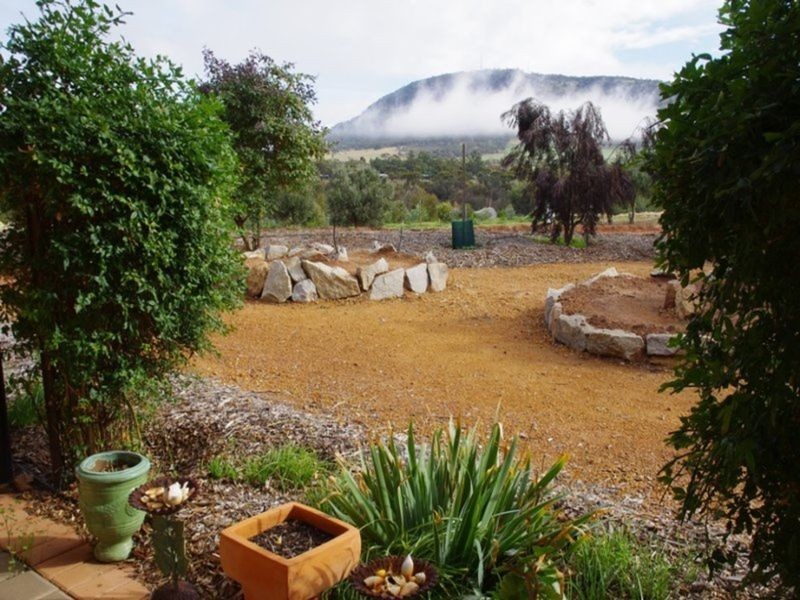 164 NEWCASTLE STREET, York WA 6302