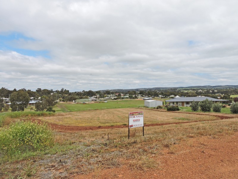 41 CAMFIELD ROAD, York WA 6302