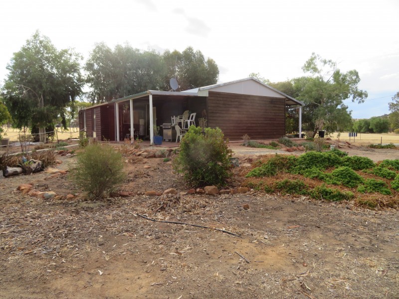 11 Fettlers Lane, Spencers Brook WA 6401