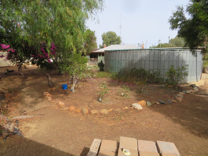 12 Thomson Street, York WA 6302