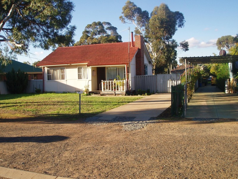 2/85 White Street,, Brookton WA 6306