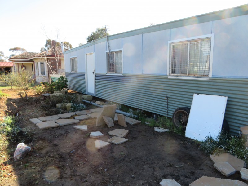 11 Falls Street, Brookton WA 6306