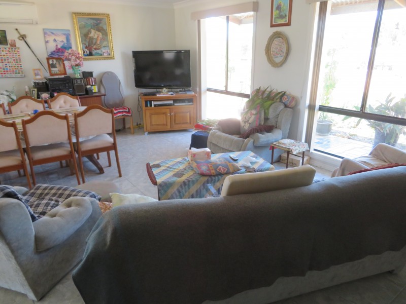 21109 Cubbine Road Kauring,, York WA 6302