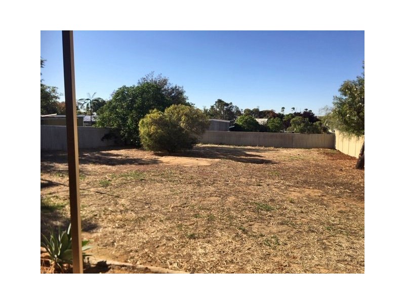 8 Janes Drive, Corrigin WA 6375