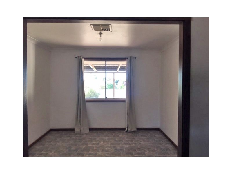 8 Janes Drive, Corrigin WA 6375