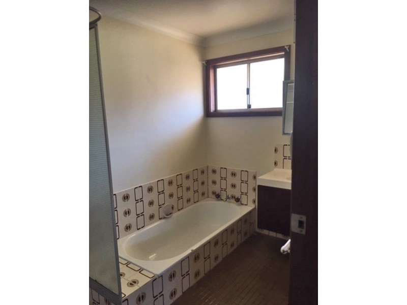 8 Janes Drive, Corrigin WA 6375