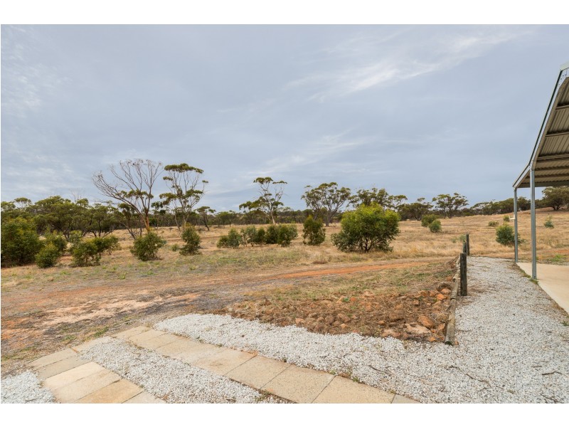 9606 Cunderdin – Quairading Road, Cunderdin WA 6407