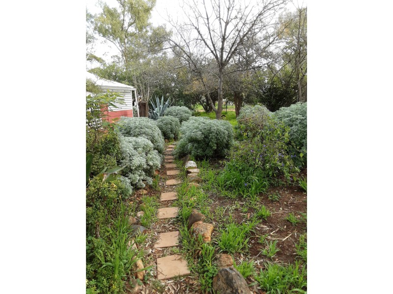 2105 TOP BEVERLEY RD MOUNT HARDEY, York WA 6302