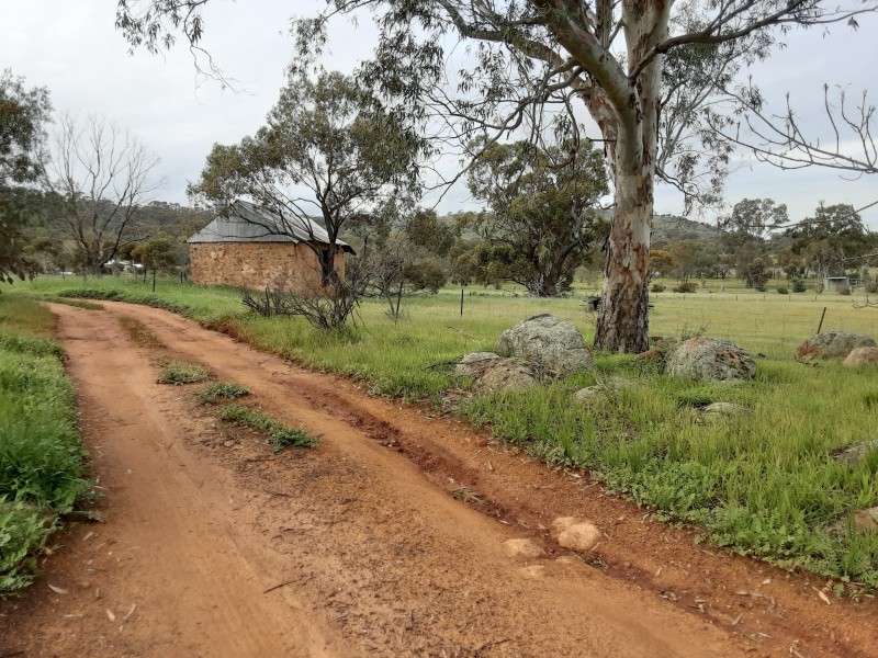 2105 TOP BEVERLEY RD MOUNT HARDEY, York WA 6302