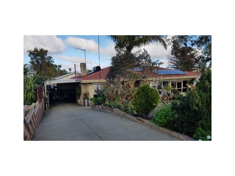 37 INKPEN WAY, Orelia WA 6167