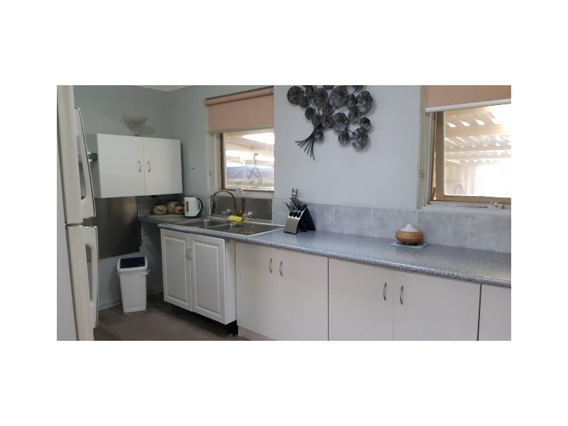 37 INKPEN WAY, Orelia WA 6167