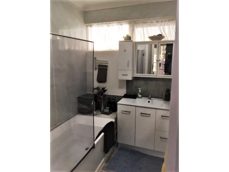 37 INKPEN WAY, Orelia WA 6167