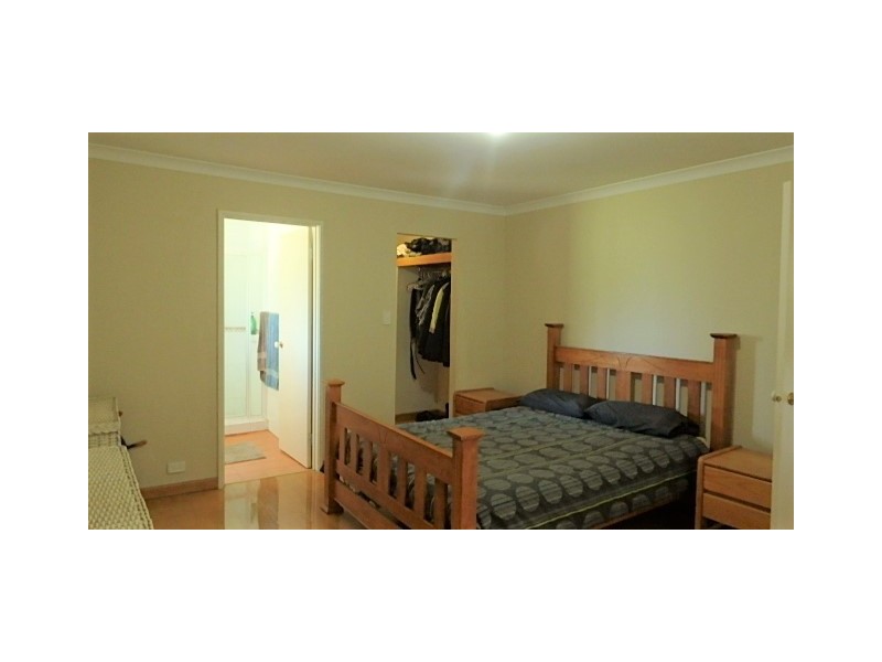 21 PRUNSTER ROAD, York WA 6302