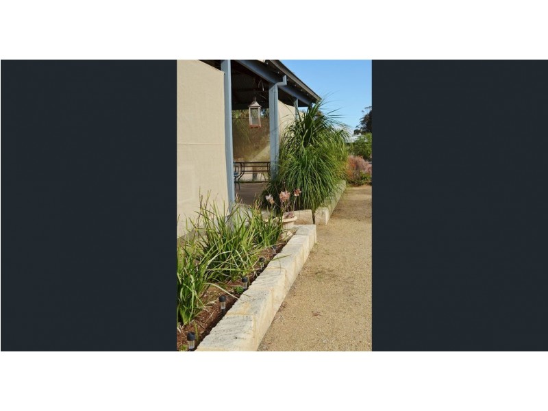 62 Hammond st, Kellerberrin WA 6410