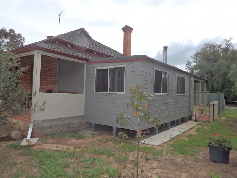 72 Vincent Street, Beverley WA 6304