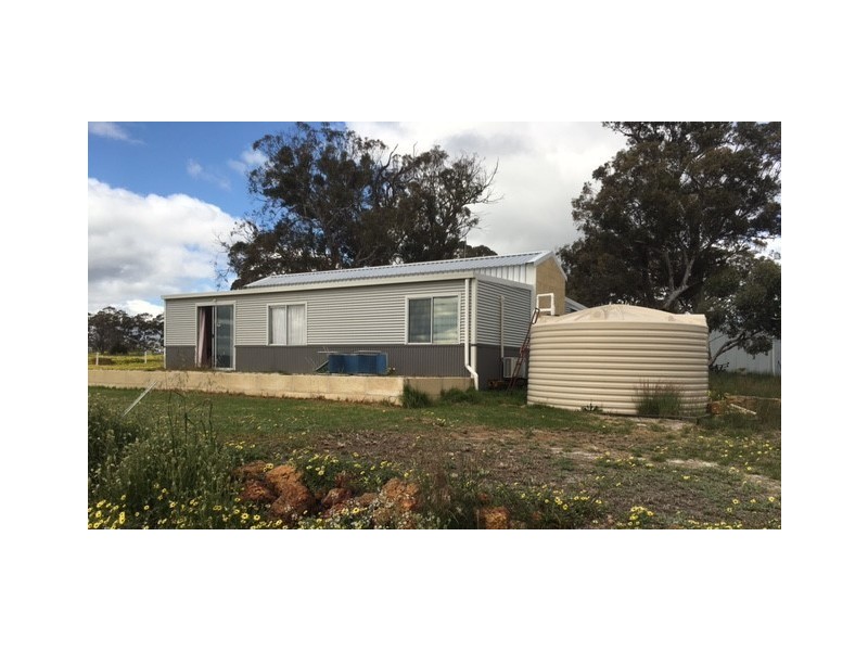 1271 Dobaderry road, York WA 6302