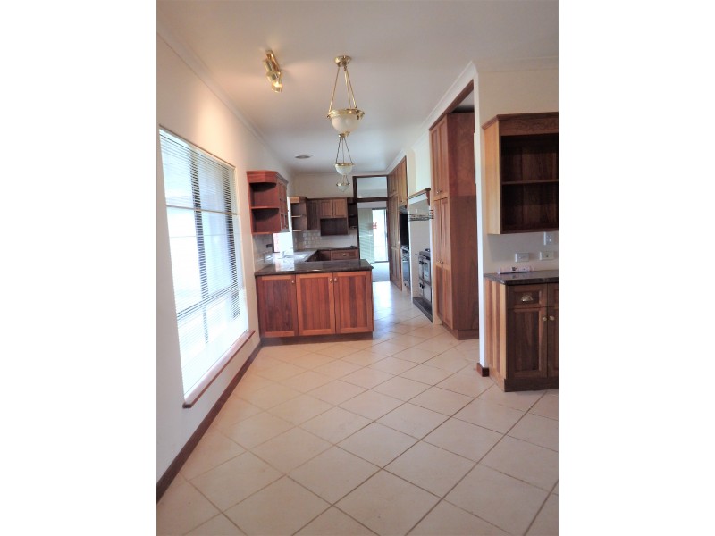 643 PICCADILLY, York WA 6302