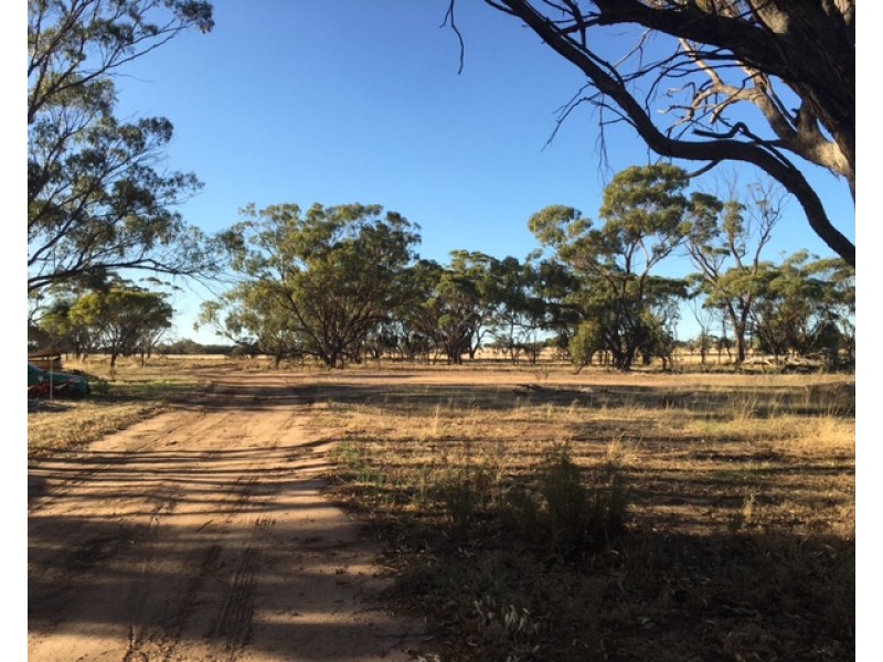 1596 Boggling Road, York WA 6302