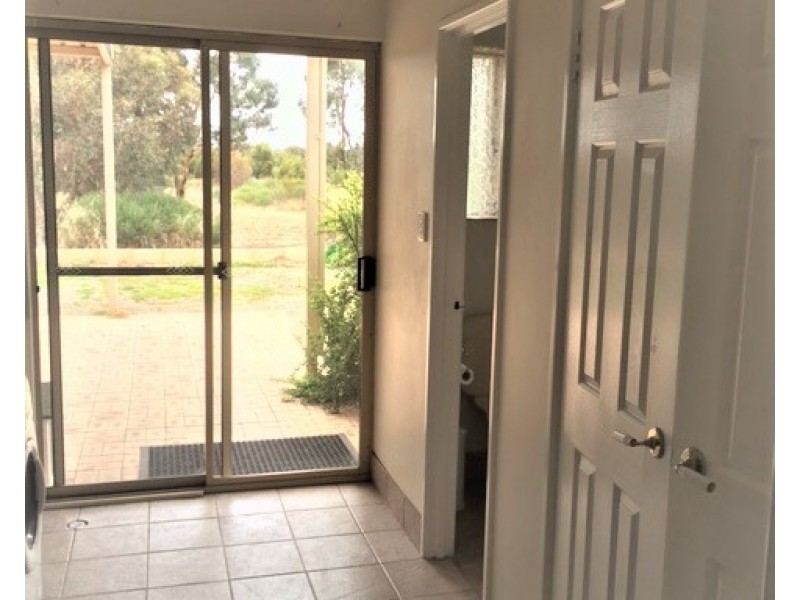 7 CARRS ROAD, Beverley WA 6304