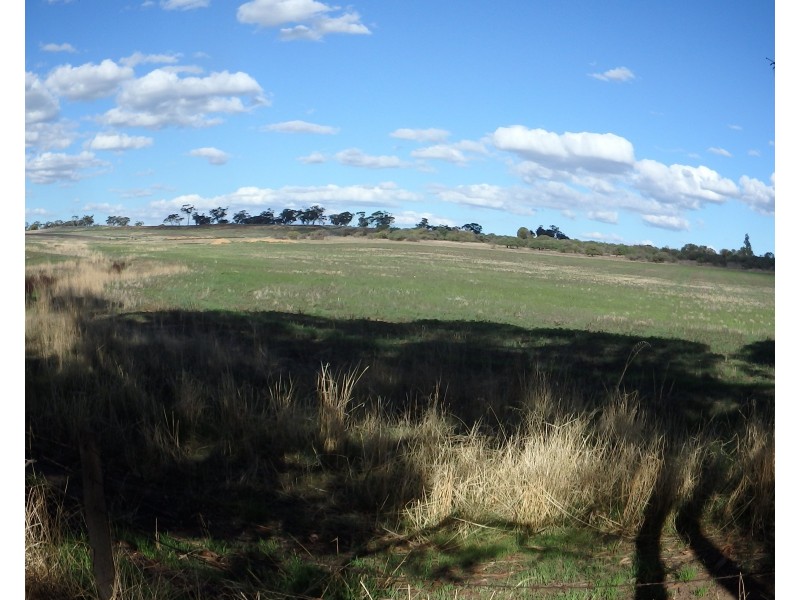 885 WESTDALE ROAD, Westdale WA 6304