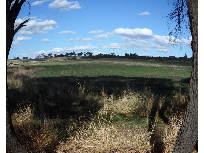 885 WESTDALE ROAD, Westdale WA 6304