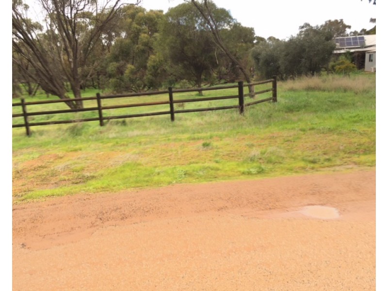 60 ROE TREET,, York WA 6302