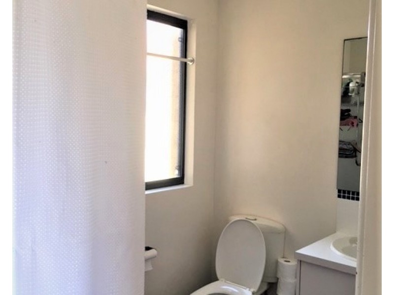 4 CARLIN WAY, Butler WA 6036