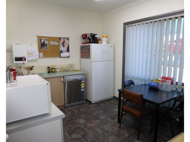 148-150 Pine Avenue, Mildura VIC 3500