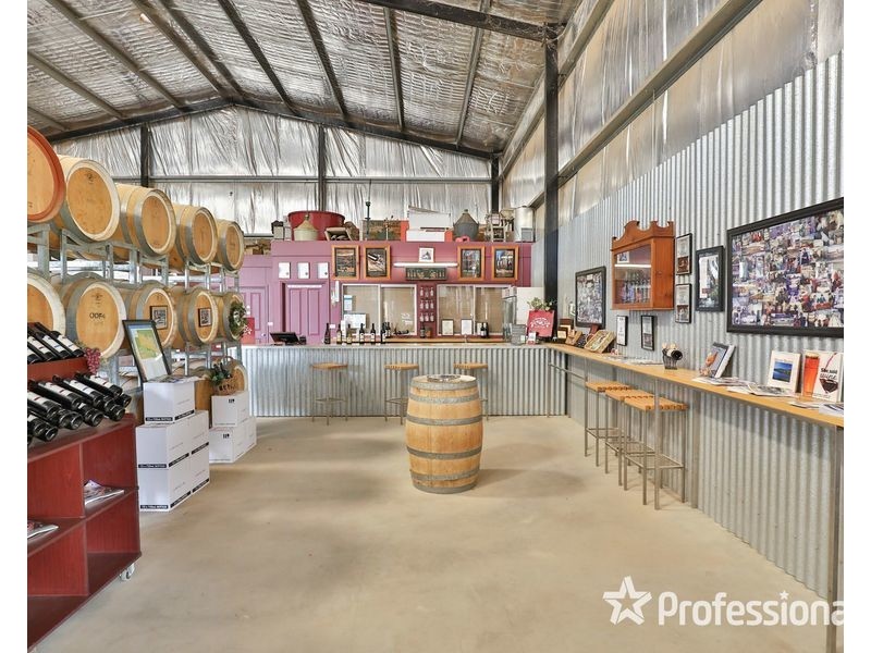 8514 Calder Highway, Red Cliffs VIC 3496