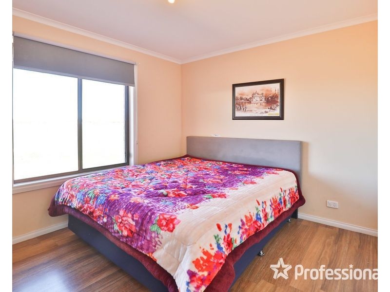 1214 Cowra Avenue, Irymple VIC 3498