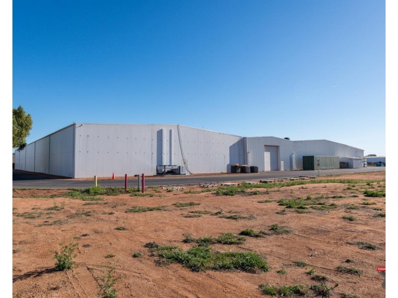 780 Koorlong Avenue, Irymple VIC 3498