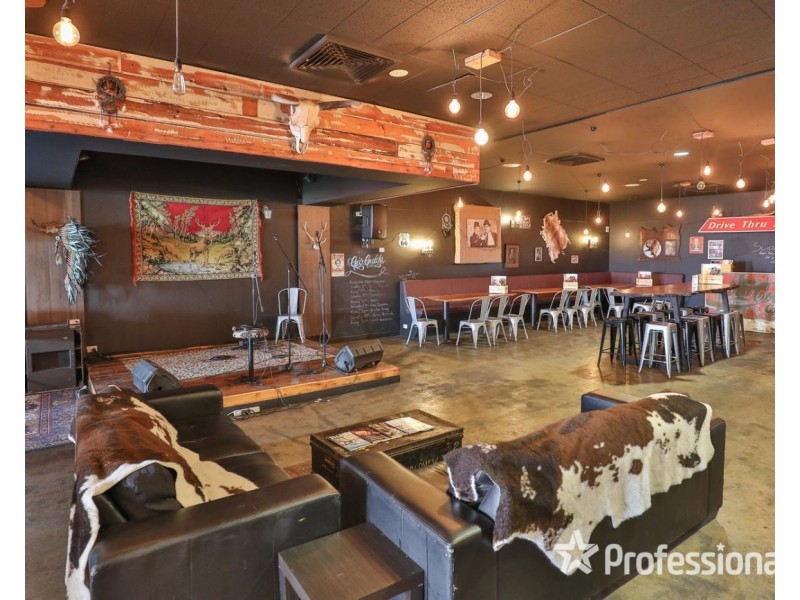 72 & 72a Langtree Avenue, Mildura VIC 3500